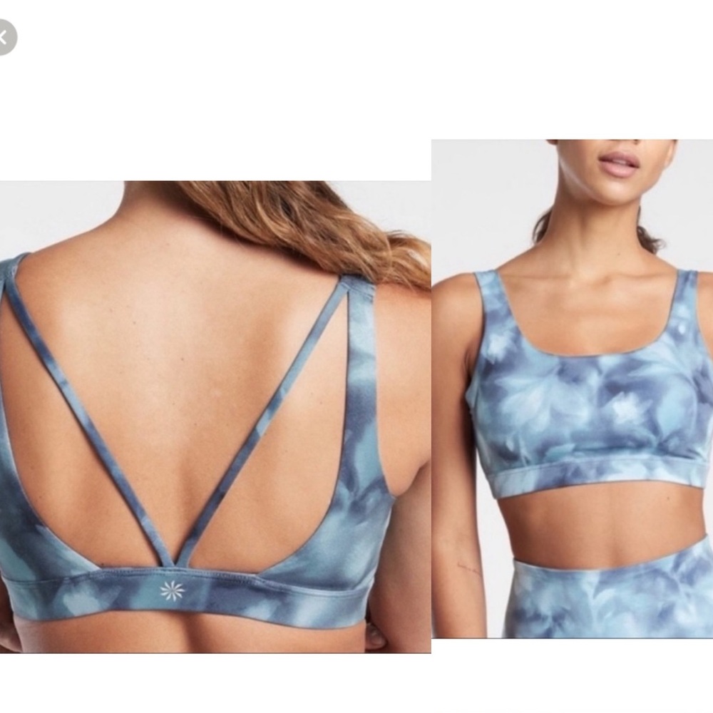 ATHLETA Exhale Sports Bra in Serene Riviera Blue with Bra inserts 😍